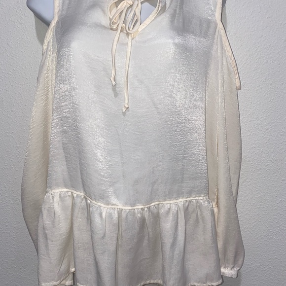 Harlowe & Graham Cold Shoulder Peplum Blouse S - Picture 6 of 8